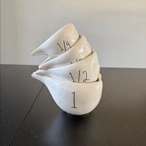 Rae Dunn- Ceramic Measuring Cups Set - Cream